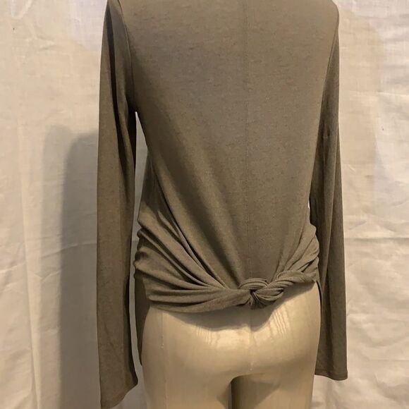 Massimo medium long sleeve v-neck light brown T-shirt - Picture 3 of 7